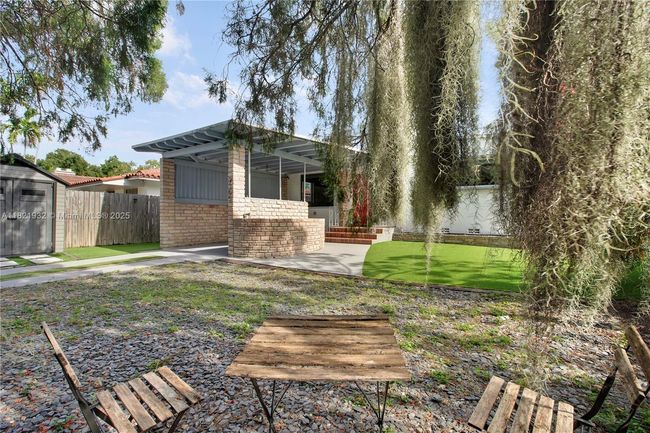 2305 Sw 19 Th Ter, House other with 2 bedrooms, 2 bathrooms and null parking in Miami FL | Image 19
