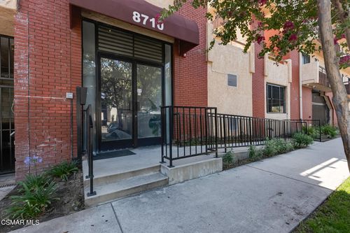 307-8710 Independence Ave, Canoga Park, CA, 91304-2071 | Card Image