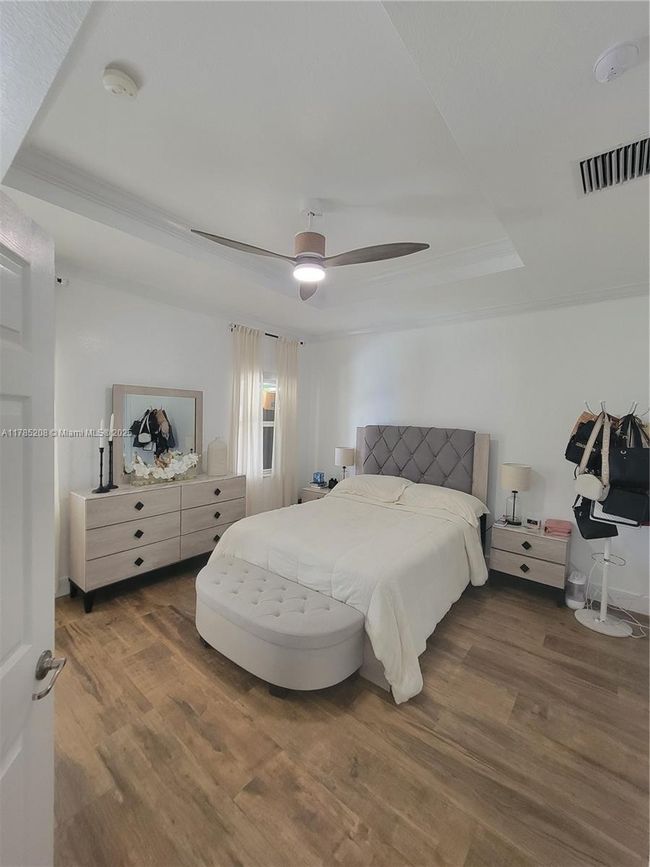 405 Ne 25 Th Ter, House other with 3 bedrooms, 2 bathrooms and null parking in Homestead FL | Image 26