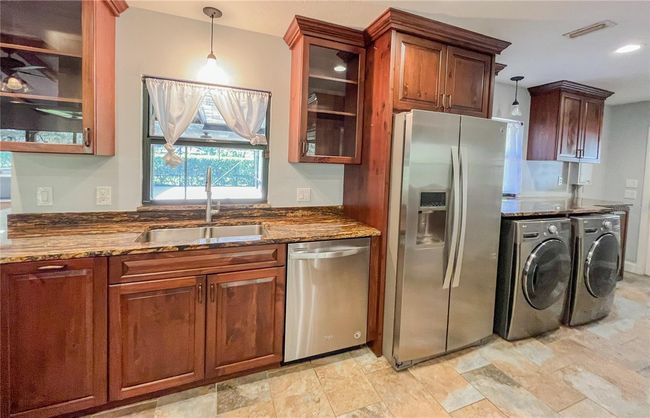 3502 Sunbeam Dr, House other with 3 bedrooms, 3 bathrooms and null parking in Sarasota FL | Image 6