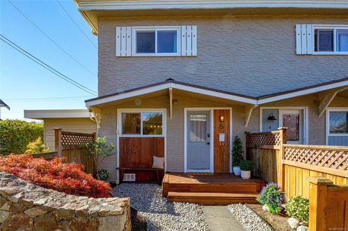 5-10145 Third St, Sidney, BC, V8L3B5 | Card Image