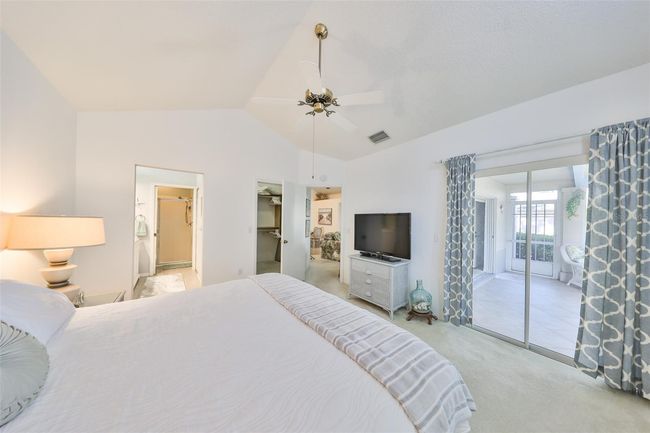 1140 - 1140 Golfview Woods Dr, Condo with 2 bedrooms, 2 bathrooms and null parking in SUN CITY CENTER FL | Image 40