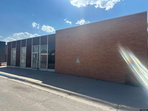 201 N 4th St, Lander, WY, 82520-2819 | Card Image
