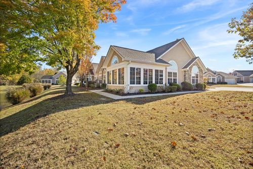 2457 Baskette Way, Chattanooga, TN, 37421-7615 | Card Image