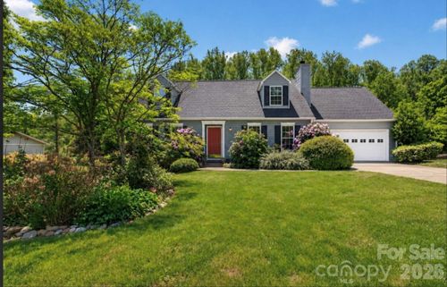 67 Beechwood Dr, Horse Shoe, NC, 28742-9706 | Card Image