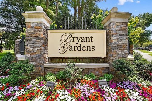 2a-11 Bryant Crescent, White Plains, NY, 10605 | Card Image