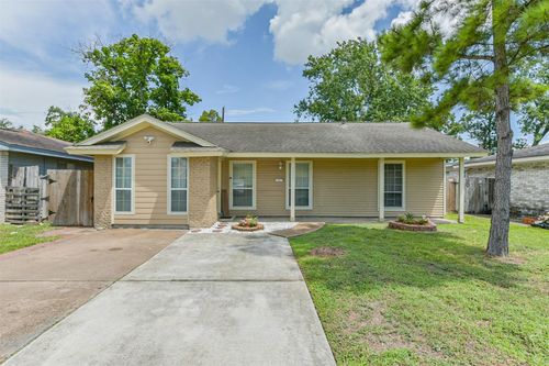 3809 Newton Dr, Pasadena, TX, 77503-2735 | Card Image
