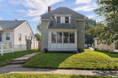 109 S Birchwood Ave, Davenport, IA, 52802-1502 | Card Image