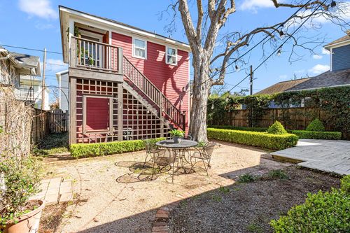 a-1524 Columbia St, Houston, TX, 77008-4535 | Card Image