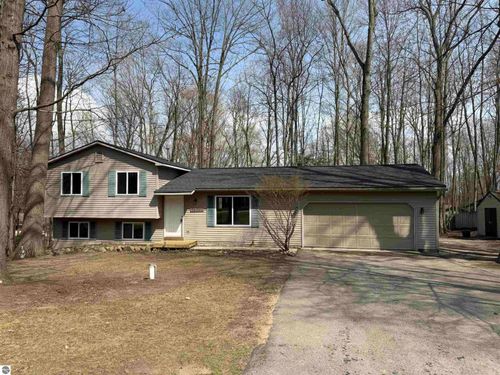 20761 White Oak Dr, Lake Ann, MI, 49650-9741 | Card Image