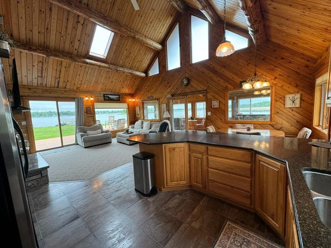 14796 Maple Trl Se, House other with 3 bedrooms, 3 bathrooms and null parking in Mentor MN | Image 7