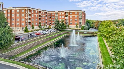 107-1 Itasca Pl, Itasca, IL, 60143 | Card Image