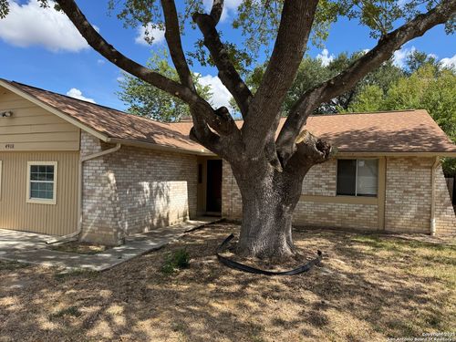 4918 Tiffany Ln, Schertz, TX, 78108-2142 | Card Image