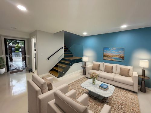 7021-7021 Sw 105th Ct, Miami, FL, 33173-1333 | Card Image