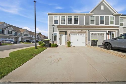 1607 Songbird Ln, Chesapeake, VA, 23323-2943 | Card Image