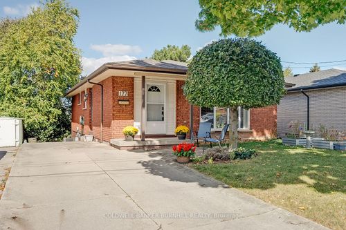 177 Lavina Cres, Hamilton, ON, L9C5S8 | Card Image
