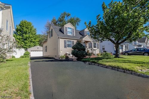 26 W Cliff Rd, Colonia, NJ, 07067-3804 | Card Image