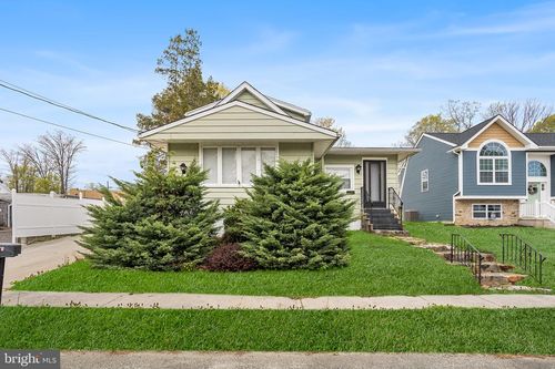 439 Fern Ave, WOODBURY, NJ, 08096-4447 | Card Image