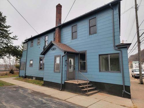 39-12-39 N Shore Drive, Fountain City, WI, 54629 | Card Image