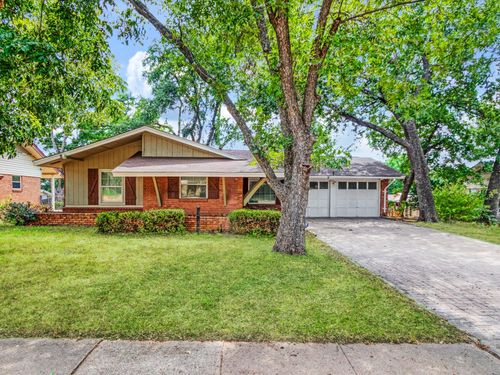 2222 Woodoak Dr, Irving, TX, 75060-5060 | Card Image