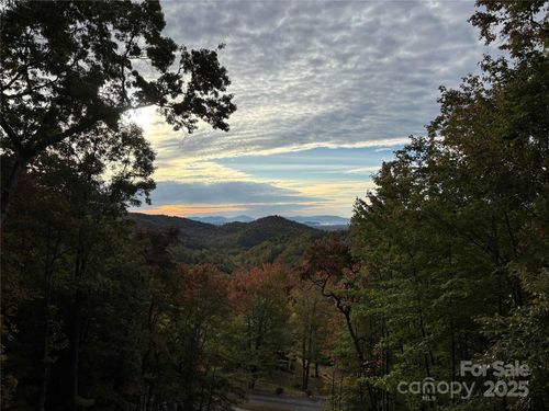 410 Doe Run, Purlear, NC, 28665-8804 | Card Image