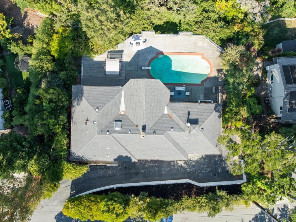 Residential in Hillsborough 3