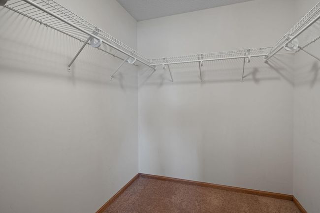 38-web-or-mls-20111-cedar-lake-trail.jpg | Image 38