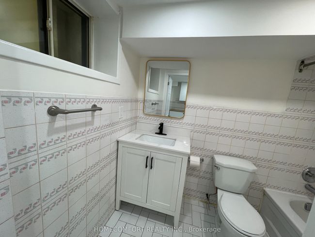 LOWER - 432 Lansdowne Ave, House attached with 1 bedrooms, 1 bathrooms and null parking in Toronto ON | Image 13