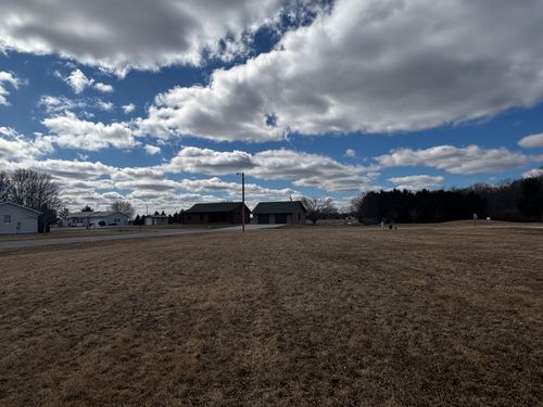 26 Nightingale Cir, Camargo, IL, 61919-3504 | Card Image