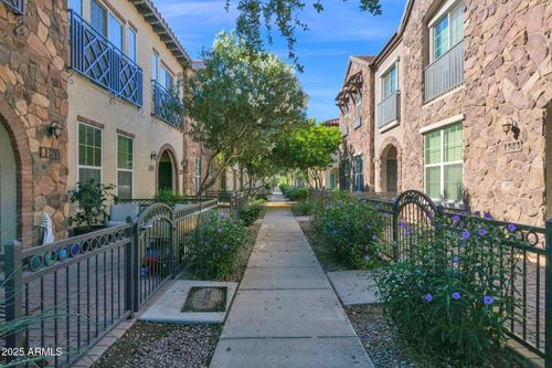 102-4761 E Portola Valley Dr, Gilbert, AZ, 85297-2461 | Card Image