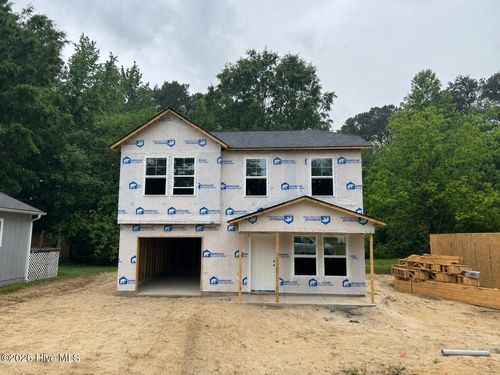 105 W Sater St, Pinetops, NC, 27864-9894 | Card Image