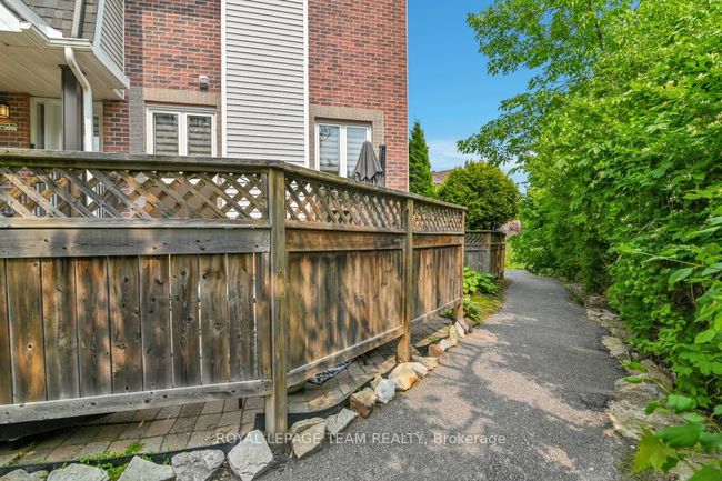 1 - 5 Timberview Way, Condo with 2 bedrooms, 3 bathrooms and 1 parking in Nepean ON | Image 29