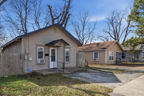 108 E 5th St, Skiatook, OK, 74070-1510 | Card Image