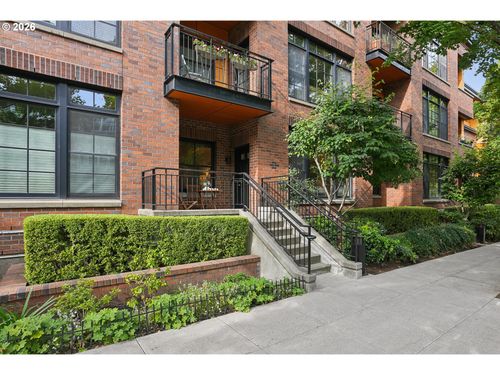 2335 Nw Raleigh St, Portland, OR, 97210-2796 | Card Image