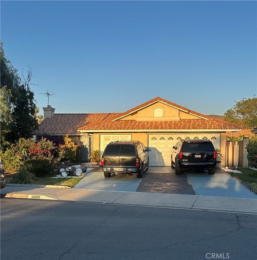 16800 Lake Victoria, Moreno Valley, CA, 92551 | Card Image