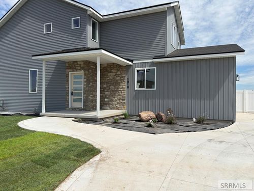 1018 Alpine Ave, Chubbuck, ID, 83202-1053 | Card Image