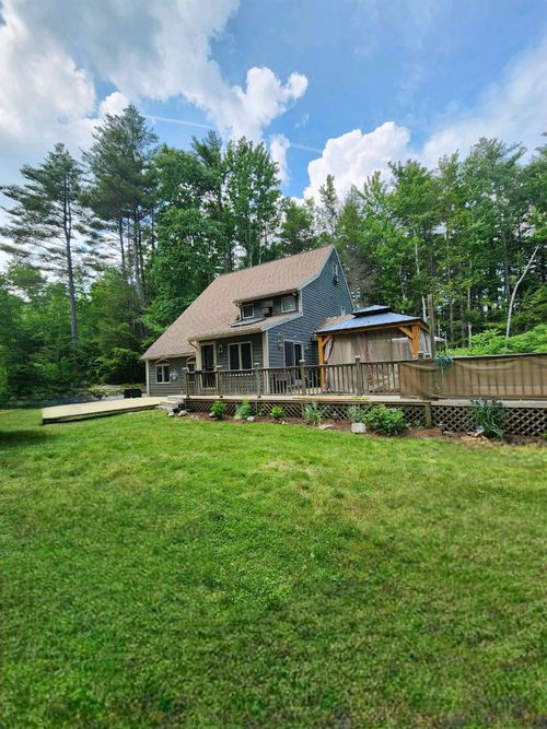 66 Hawke Ln, Danville, NH, 03819-3137 | Card Image