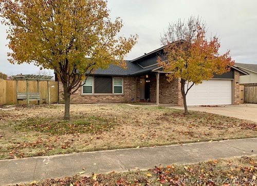 11810 E 83rd Street, Owasso, OK, 74055 | Card Image