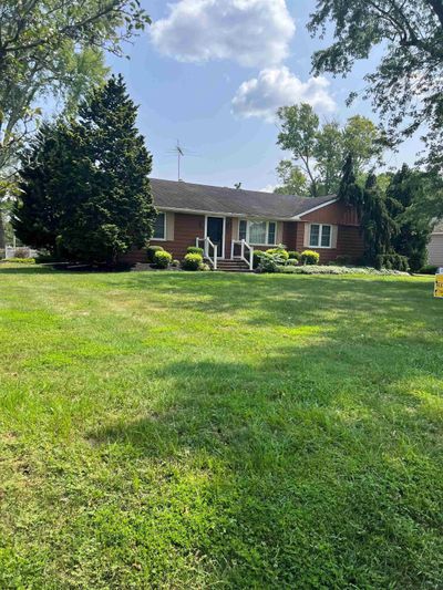 60 Broadway Ave, House other with 3 bedrooms, 2 bathrooms and null parking in Hammonton NJ | Image 2