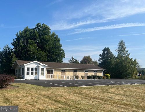 130 E Main St, FAYETTEVILLE, PA, 17222-9503 | Card Image