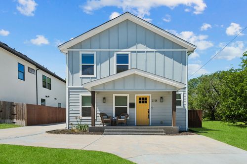 2728 Livingston Ave, Fort Worth, TX, 76110-2917 | Card Image