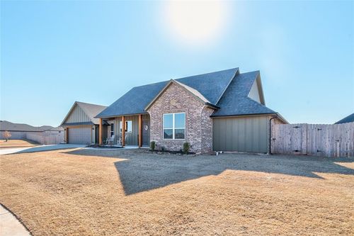 418 Isabella Dr, Blanchard, OK, 73010-9516 | Card Image
