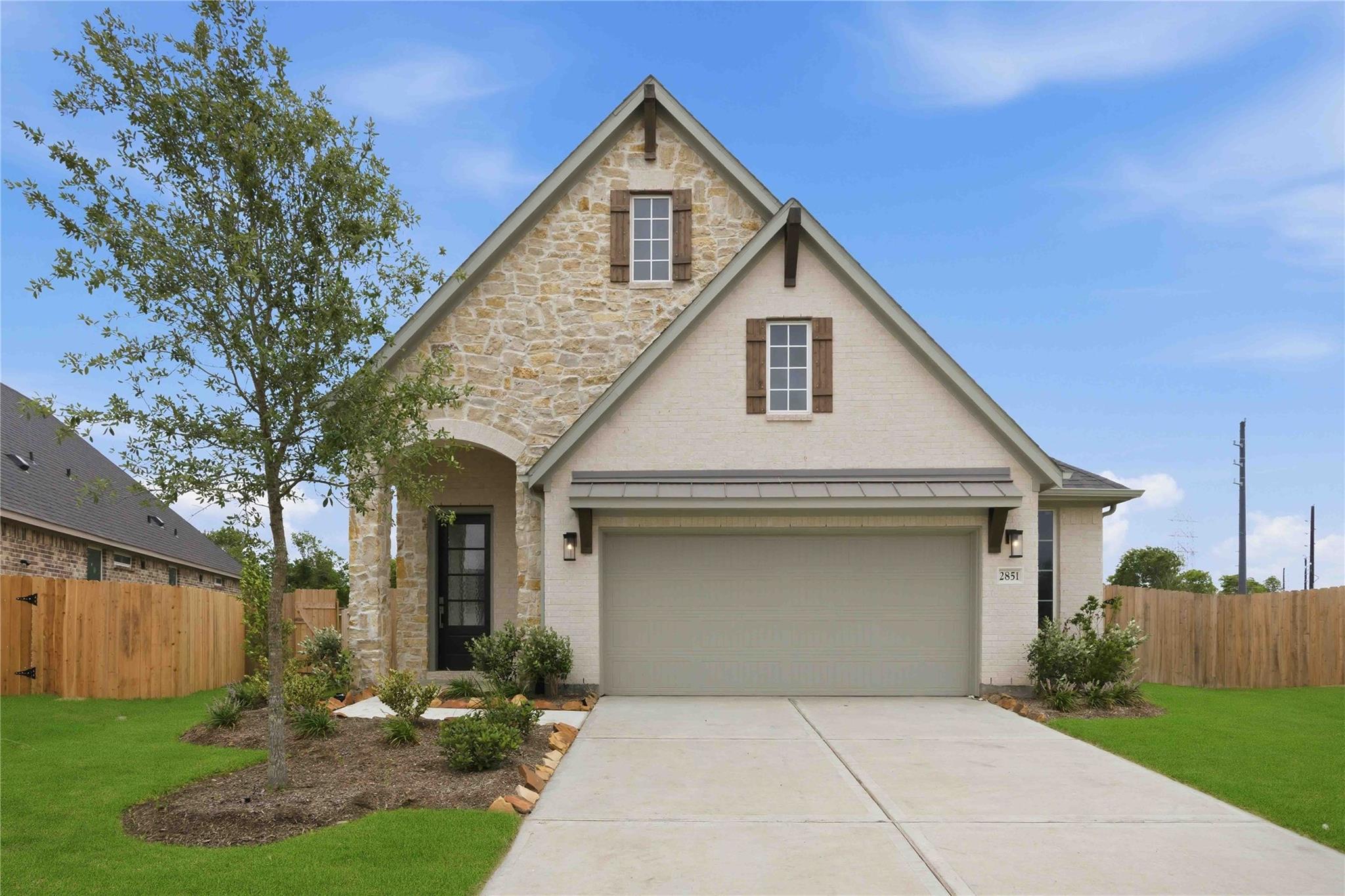 Residential in Iowa Colony