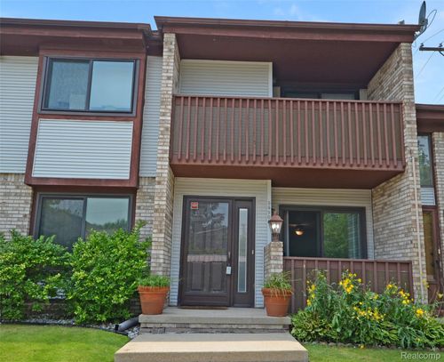 34900 Mercer, Fraser, MI, 48026-5009 | Card Image