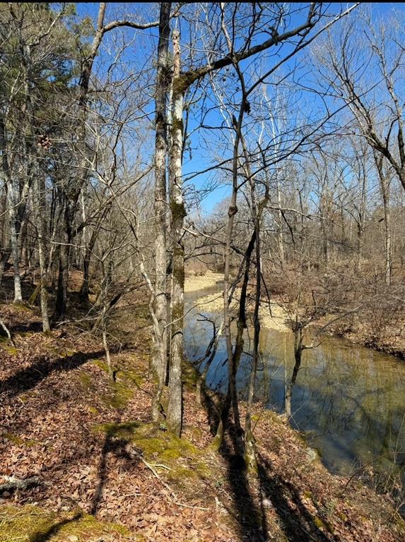 Land in Broken Bow
