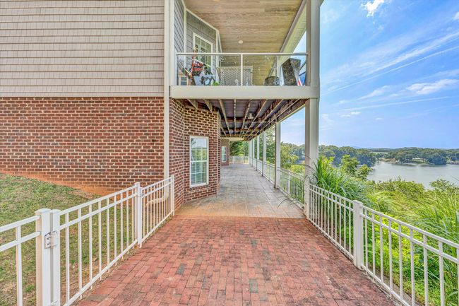 220 Village Lane (60) | Image 52