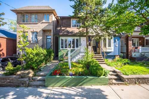 637 Hillsdale Ave E, Toronto, ON, M4S1V4 | Card Image