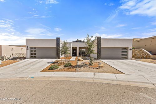 735 Hellenic Dr, Las Cruces, NM, 88011-3608 | Card Image
