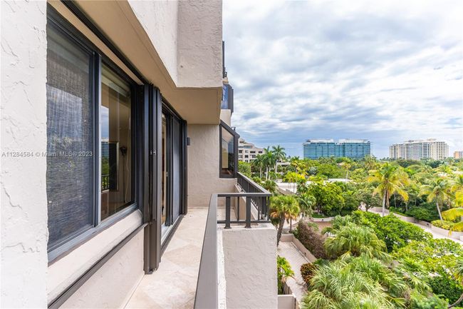 APT-543 - 151 Crandon Blvd, Condo with 3 bedrooms, 3 bathrooms and null parking in Key Biscayne FL | Image 5