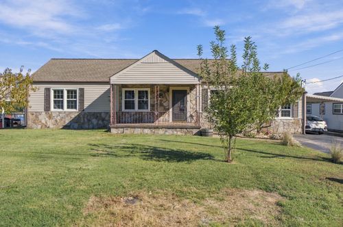 9 Woodard Cir, Chattanooga, TN, 37412-3135 | Card Image